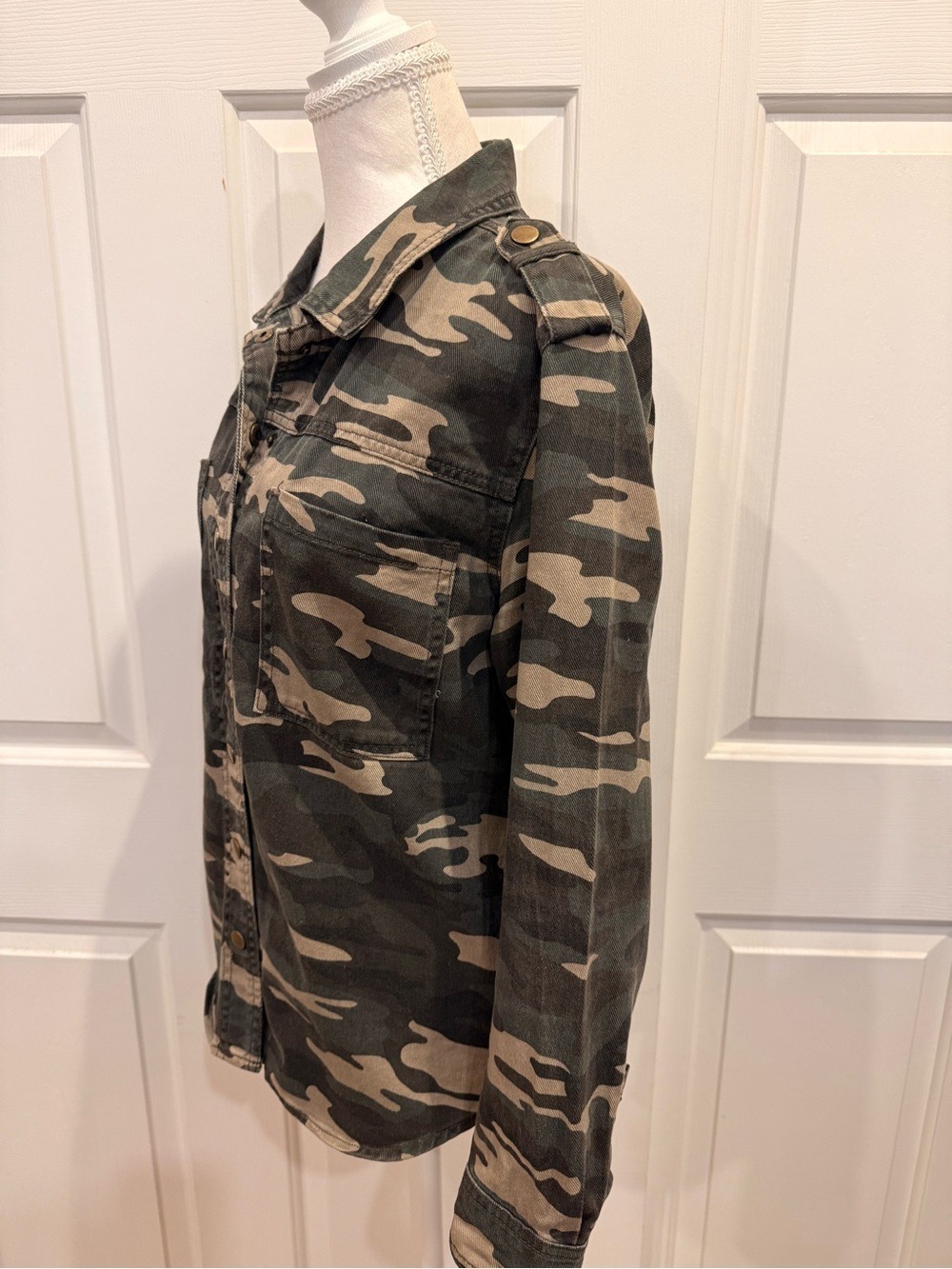 Forever 21 Camo Utility Shirt Jacket Military Shacket Medium - Picture 6 of 8